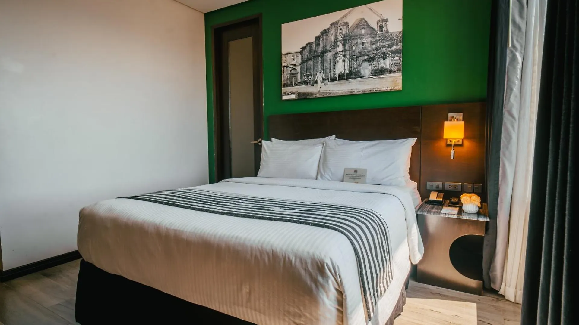 1898 Hotel Colonia En Las Filipinas Makati City