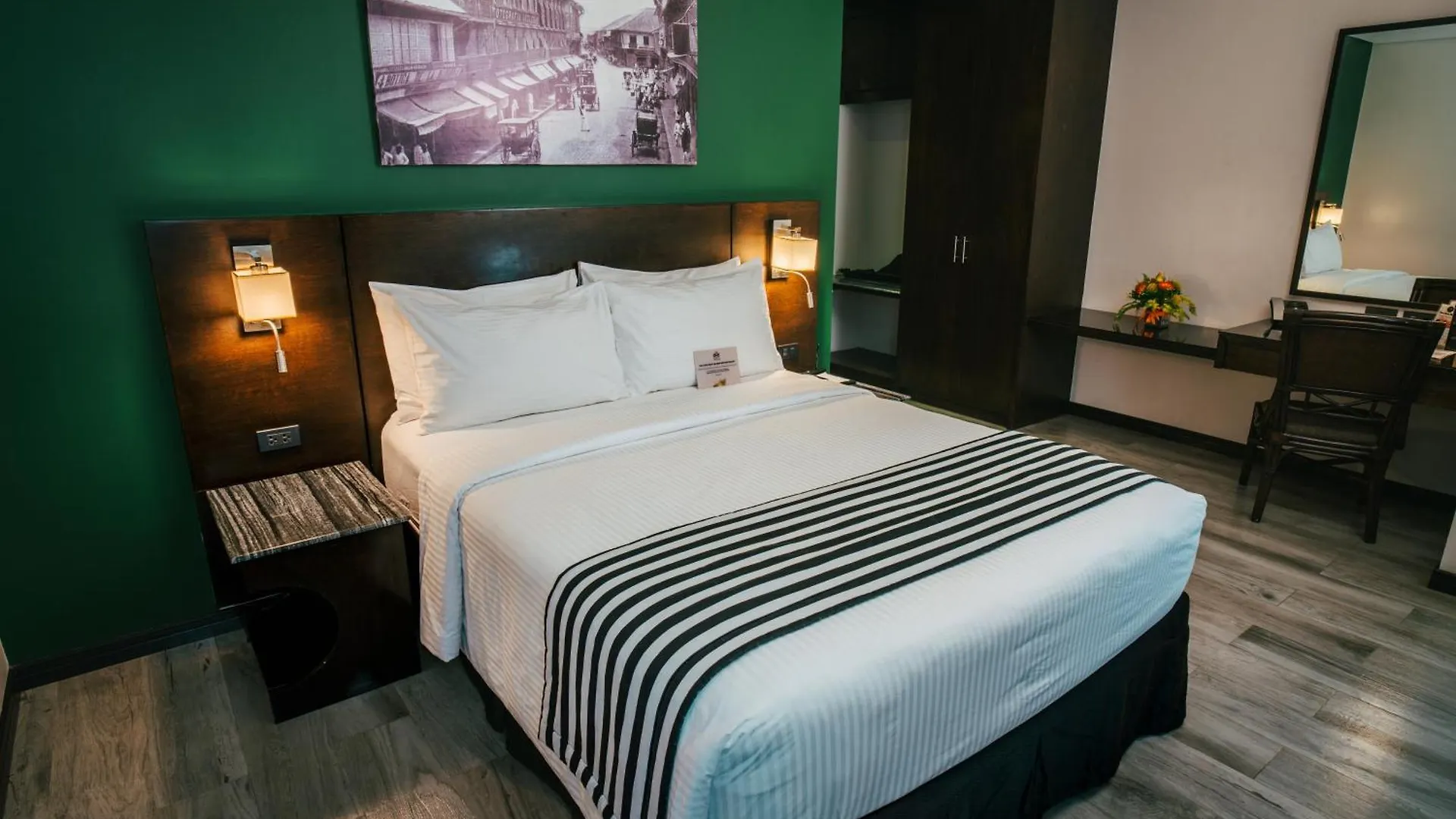 1898 Hotel Colonia En Las Filipinas Makati City