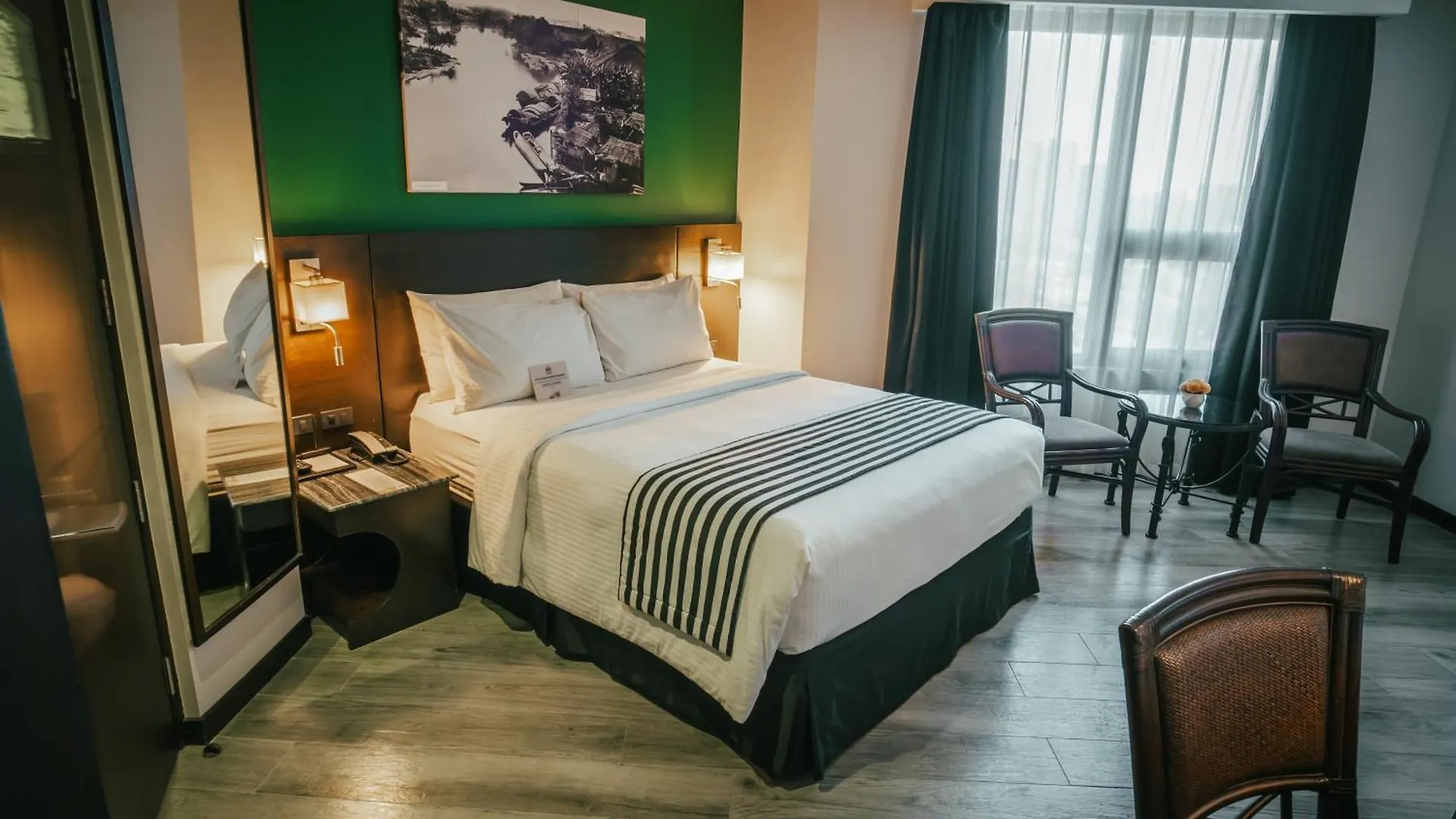 1898 Hotel Colonia En Las Filipinas Makati City 4*,