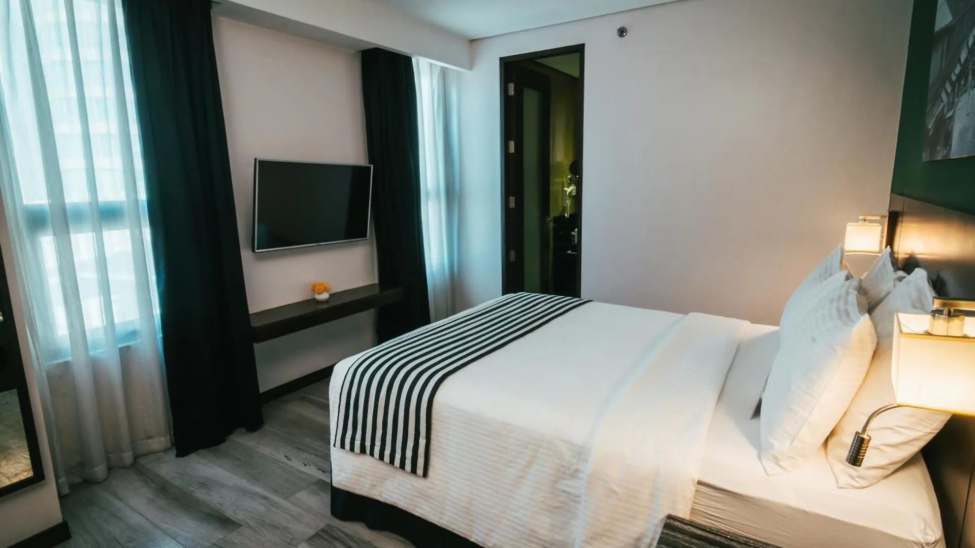 1898 Hotel Colonia En Las Filipinas Makati City